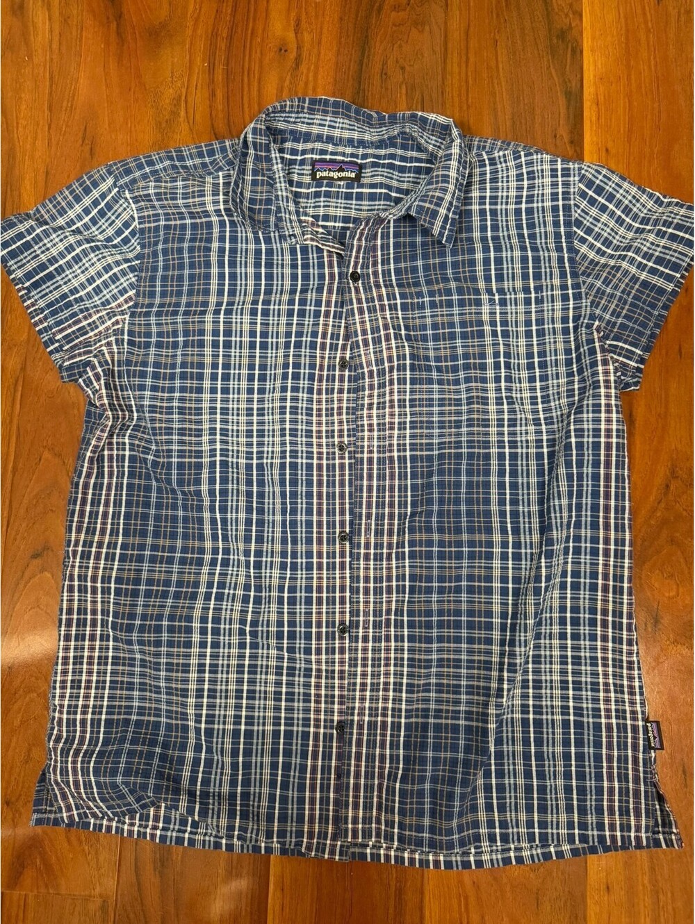 Patagonia Men's Short Sleeve Blue Organic Cotton Button Up SZ M Plaid 52921